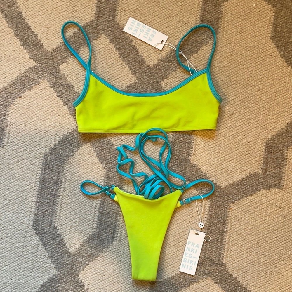 Frankie’s Bikinis Set NWT
